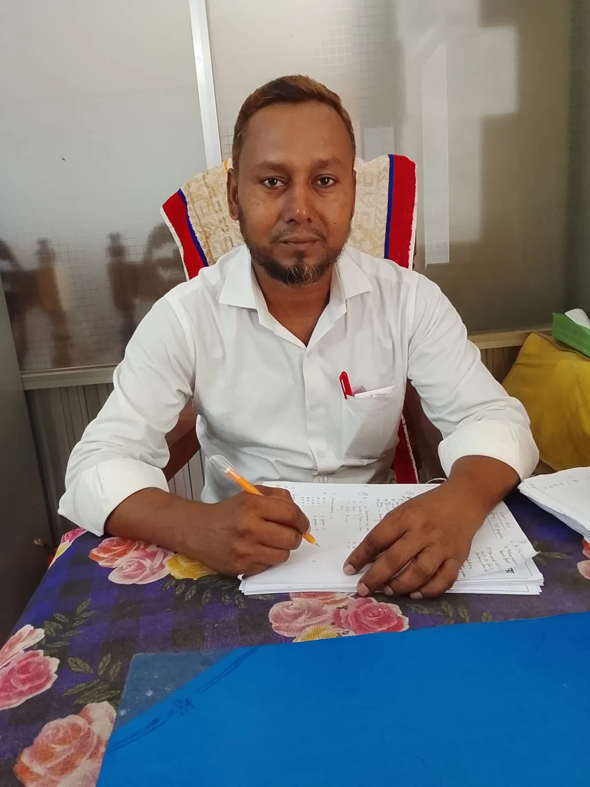 ছবি নাই